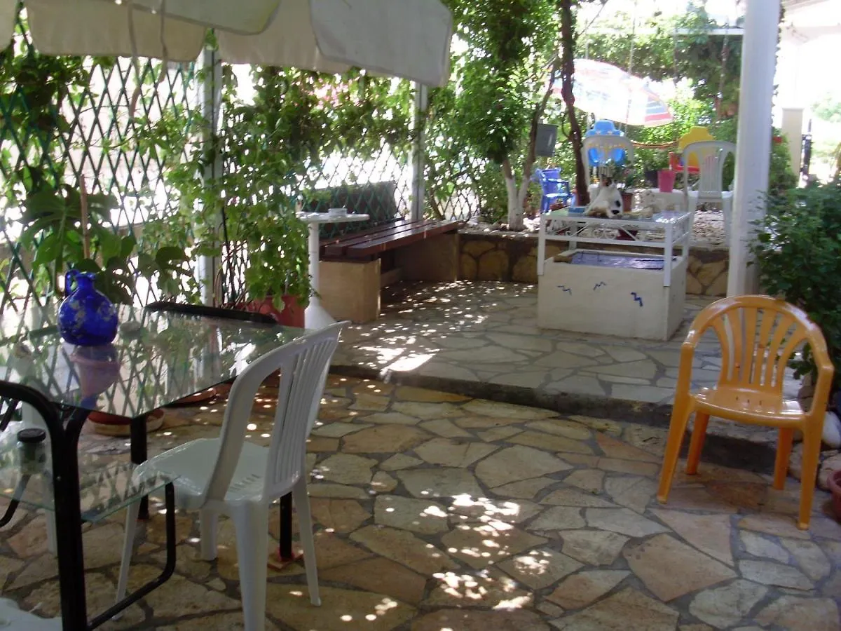 Mariangela Apartments Lixouri
