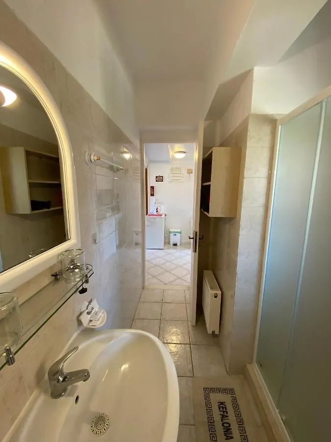Mariangela Apartments Lixouri